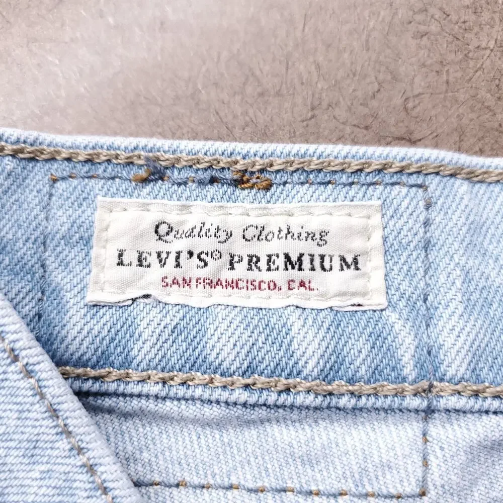 Levis Premium 70s High Slim Straight Jeans Women Size 25 Blue‎ Distressed